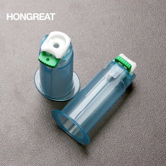 New Light and Plastic Needle Holder Used for Blood Collection