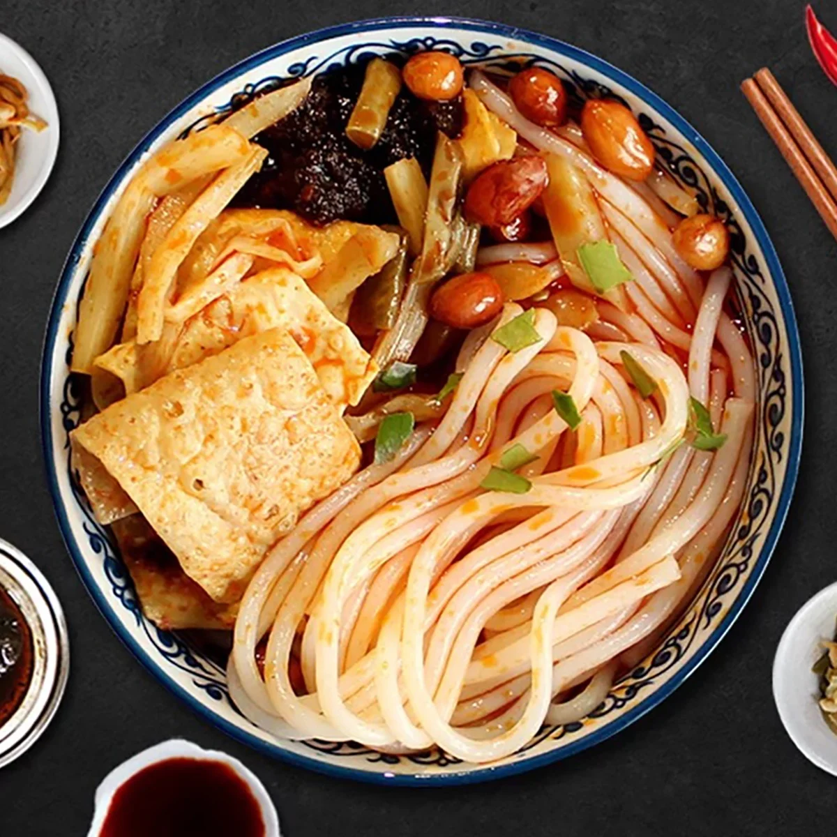 Factory direct sale snack chinese noddle ramen spicy instant ramen Delicious food