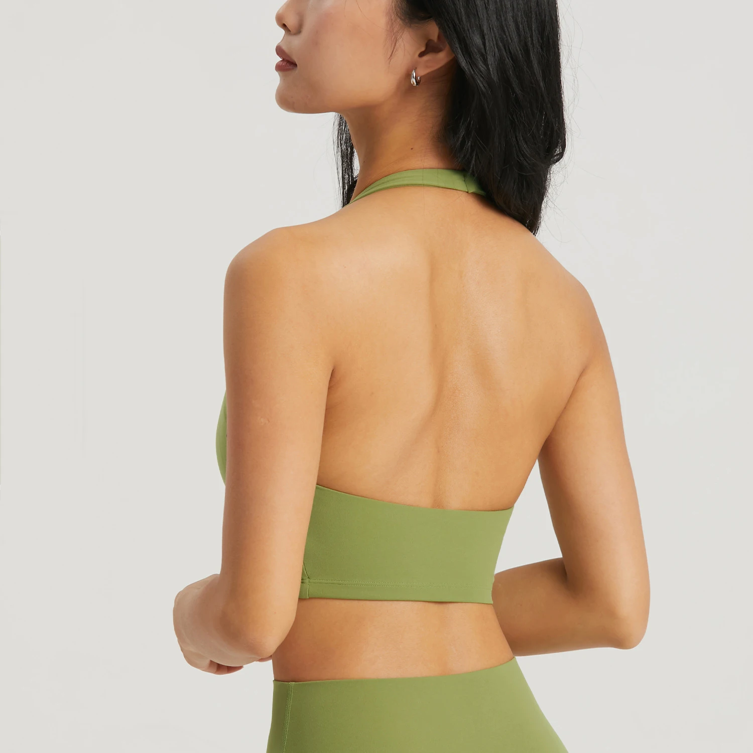 2023 Hot Selling Sexy Women Gym Fitness Workout Halter U Neck Sports Bra Crop Tops Soft Nude Feeling Backless Push Up Yoga Bra