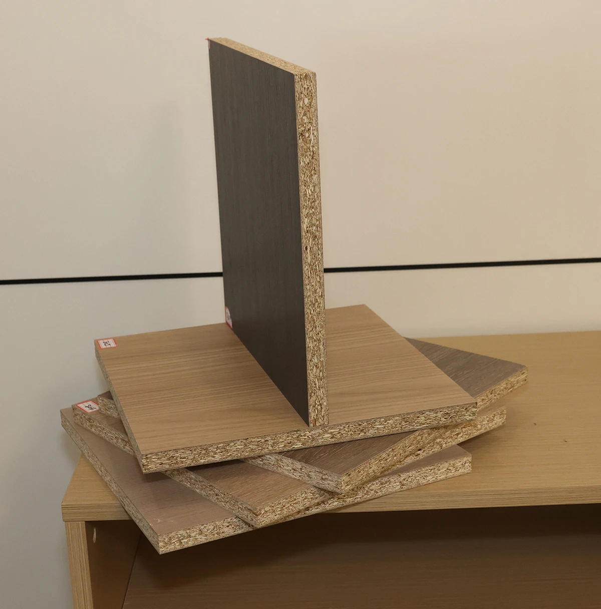 Hot Sale High Density Moisture Resistant Furniture Used Chipboard Cabinet Particle Board Melamine