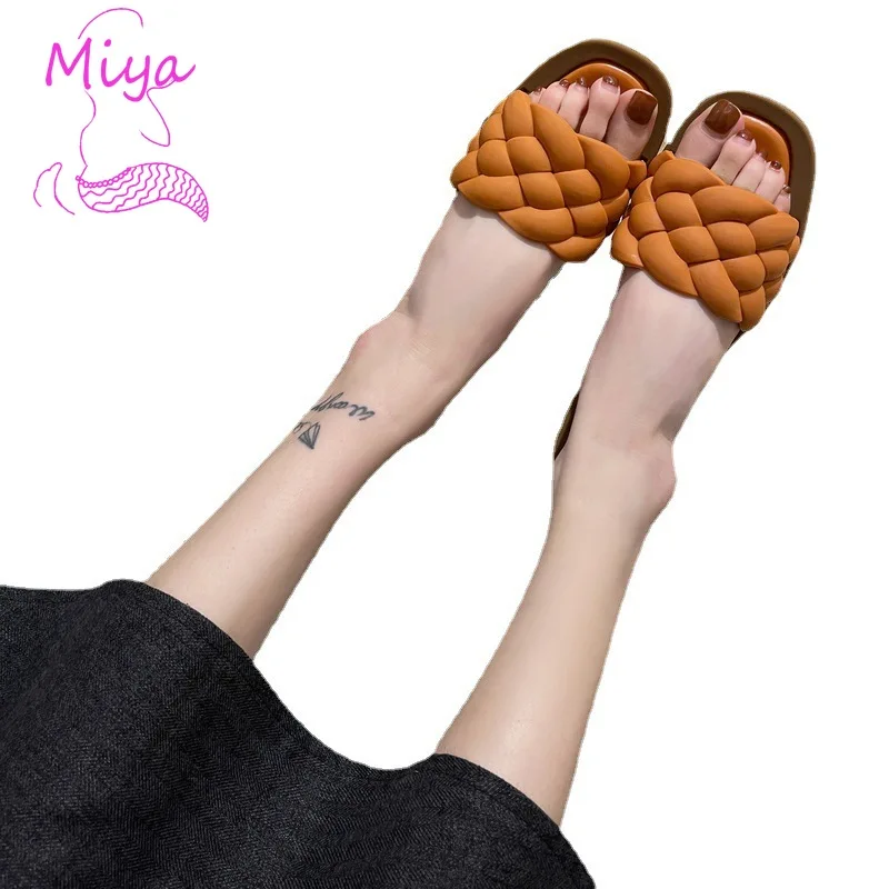 Cheap Latest fashion woven braid cross strap open toe slipper for women with flat pu leather sole casual daily slipper sandals