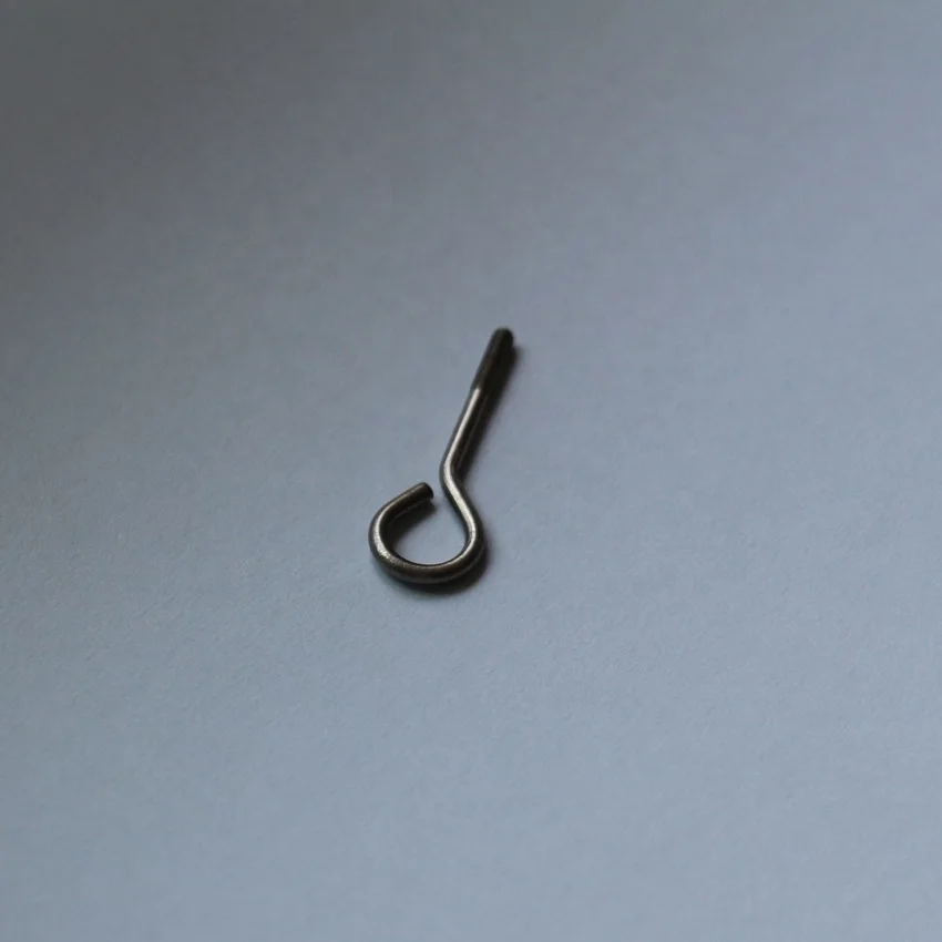 Wooden round head screw eye metal stainless steel screw eye hooks 25mm pins mini 6x13 hooks 4mm 7mm loop self-tapping eye screw
