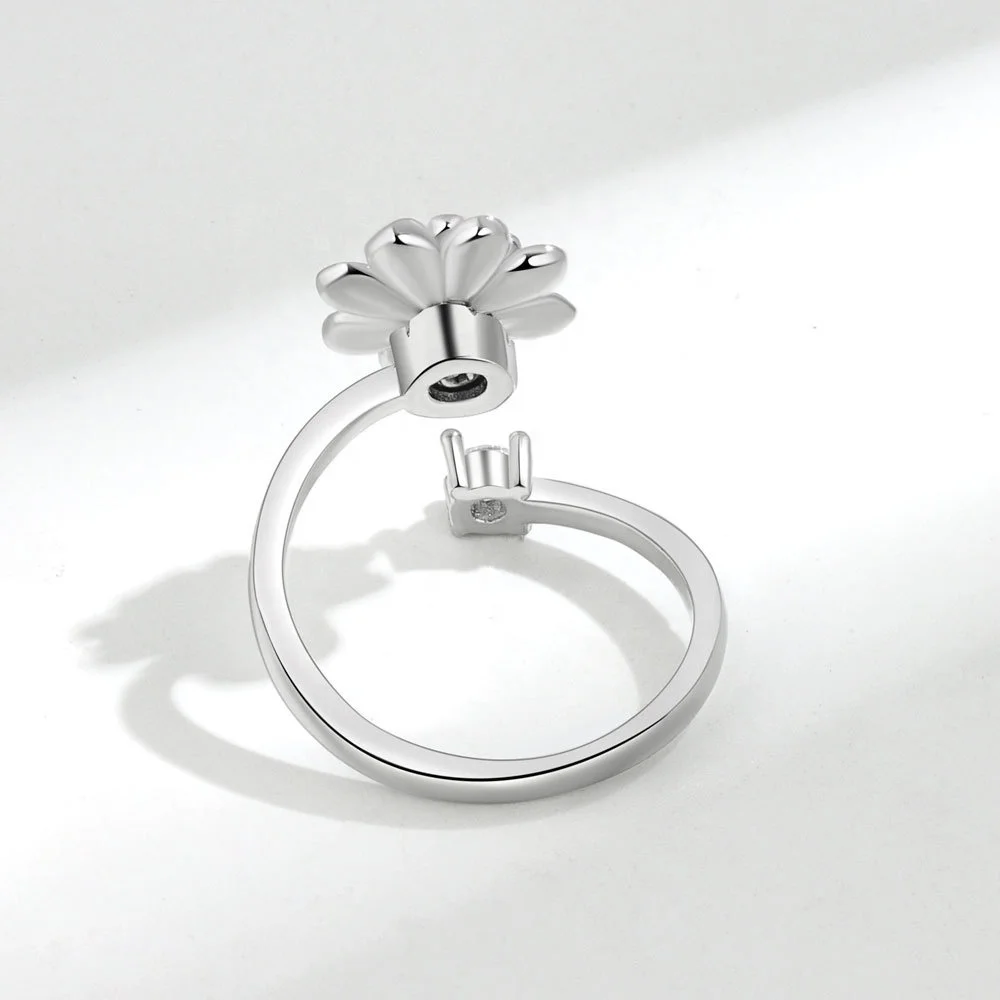 Custom Jewelry Cooper Material Two Tone Plated Creative Lotus Design Rotating Anti Anxiety Adjustable Ring for Women