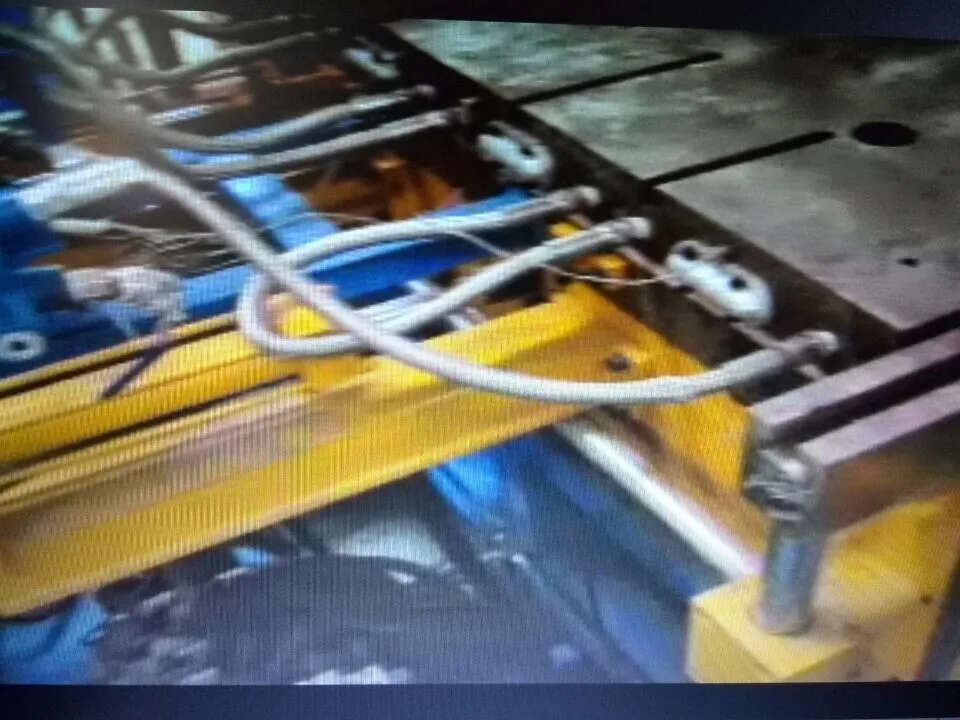 2020 new rubber vulcanizing press for rubber railway shock absorbing making