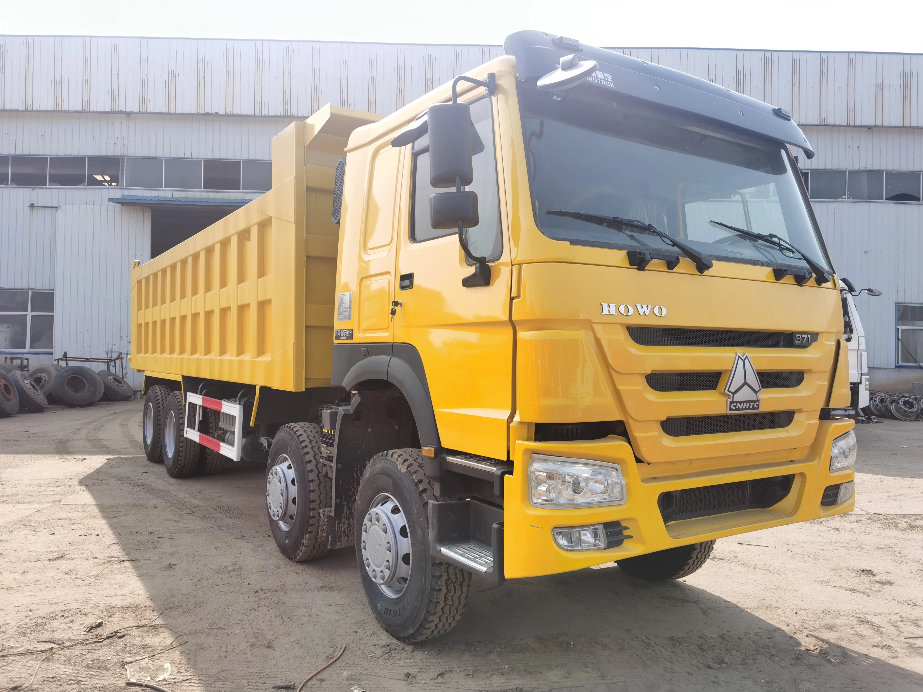Used Sinotruk Howo 6x6 6X4 6 Wheel 25ton to 35ton diesel off Road Dump Trucks for Sale
