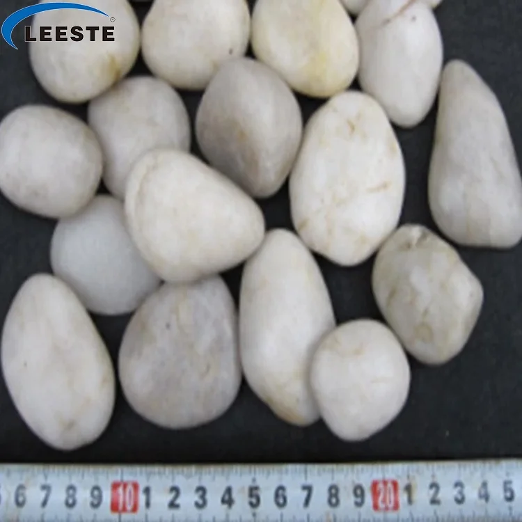Factory Sale Natural White Round Stone Quartz Pebbles