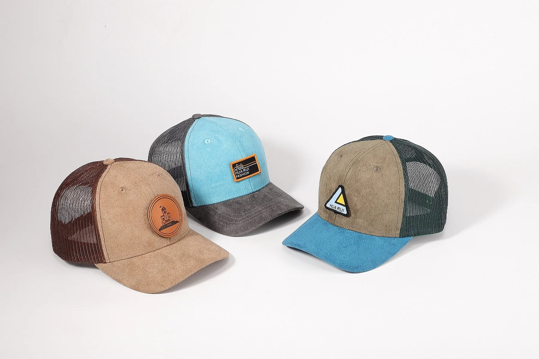 Guangzhou custom rubber patch lgo snapback trucker hats mesh