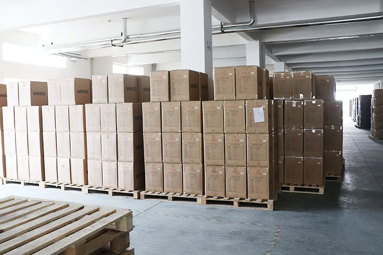  Прямая продажа с завода нетканый материал 25Gsm BFE95 BFE99 спанбонд 100% полипропилен мелтблаун