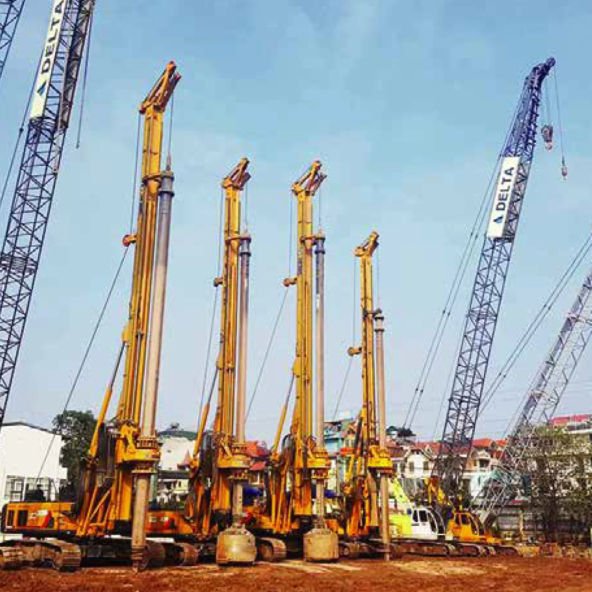 Small Pile Driving Machine Rotary Drilling Rig XR180D Bore Pile Machine