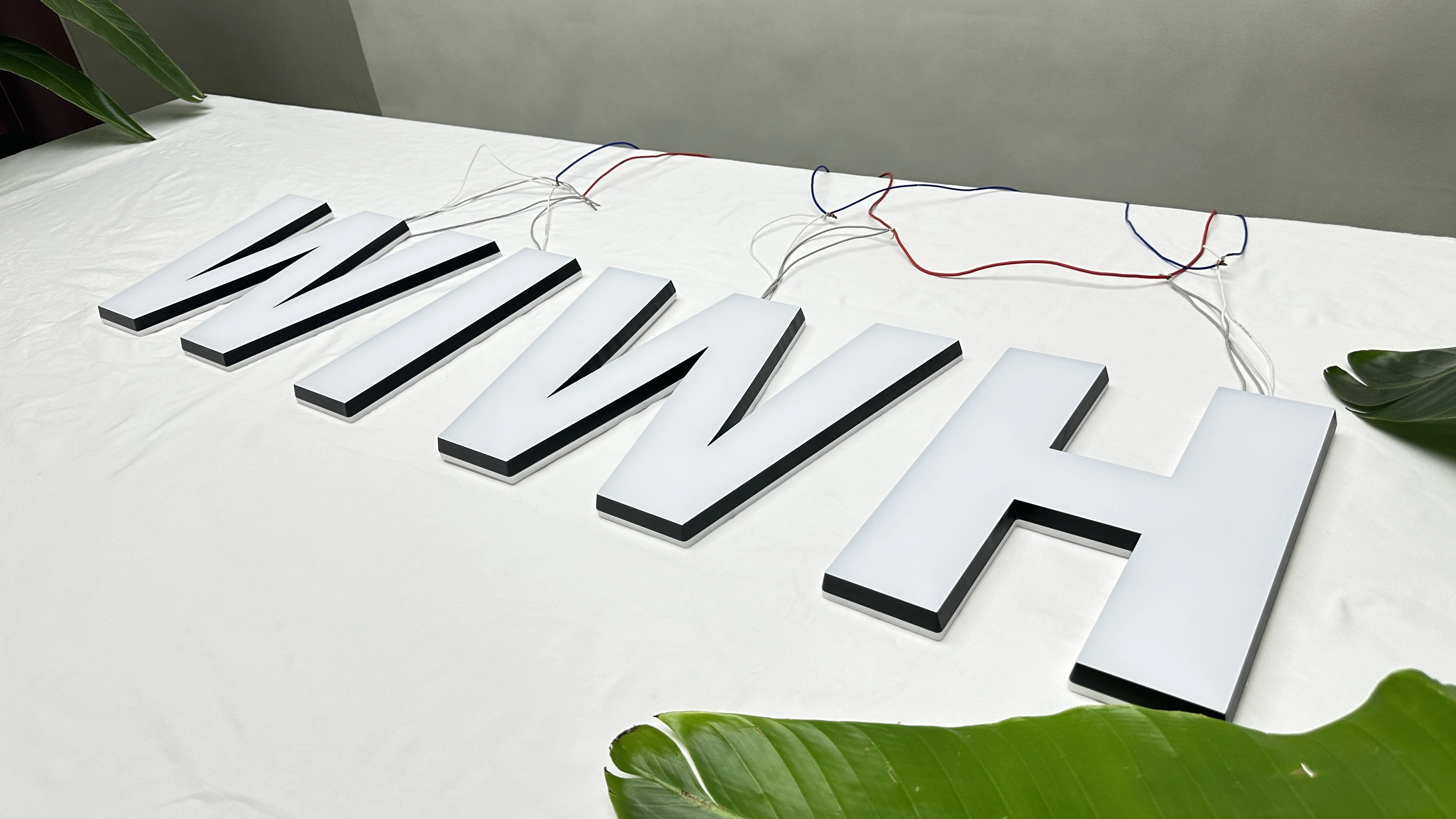 3D Led Acrylic Letter Illuminated Sign High Brightness Mini logo