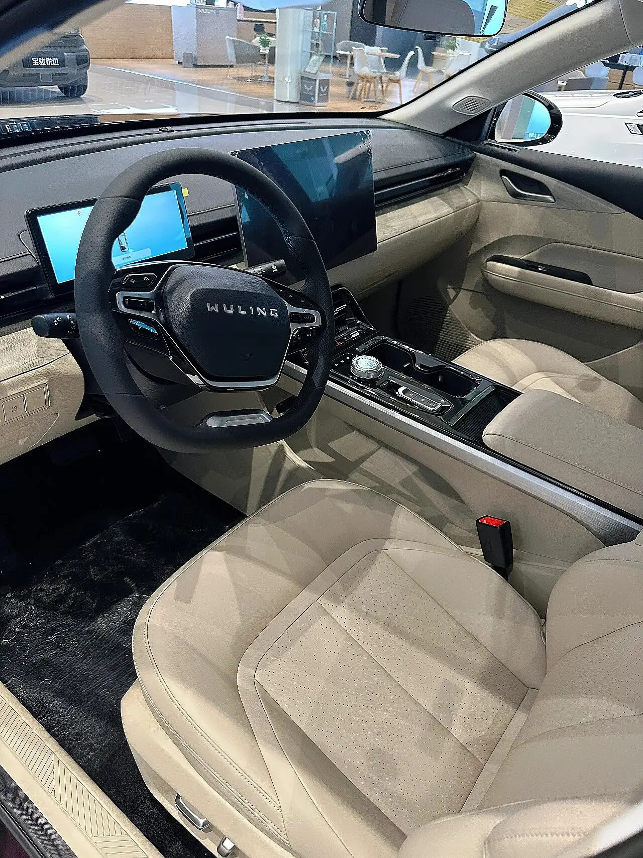 Электрический автомобиль 2025 Gm Wuling Xingguang s Starlight Phev Лучшая цена китайский седан на экспорт 1 5 л 106 л.с. 4 двери сидений