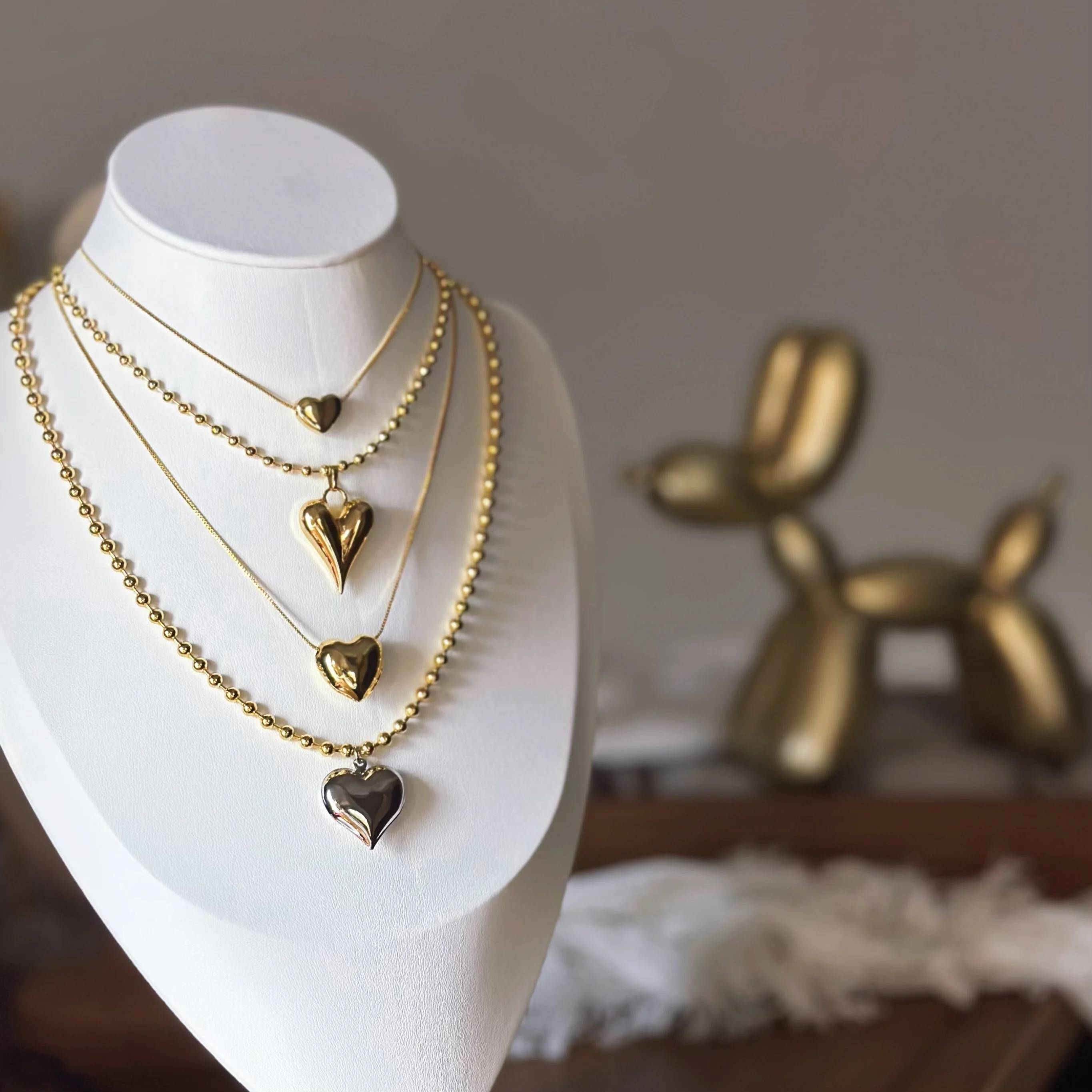 2023 ins popular 18k gold plated heart shape initial pendant necklace copper beads and link chain jewelry necklace for women