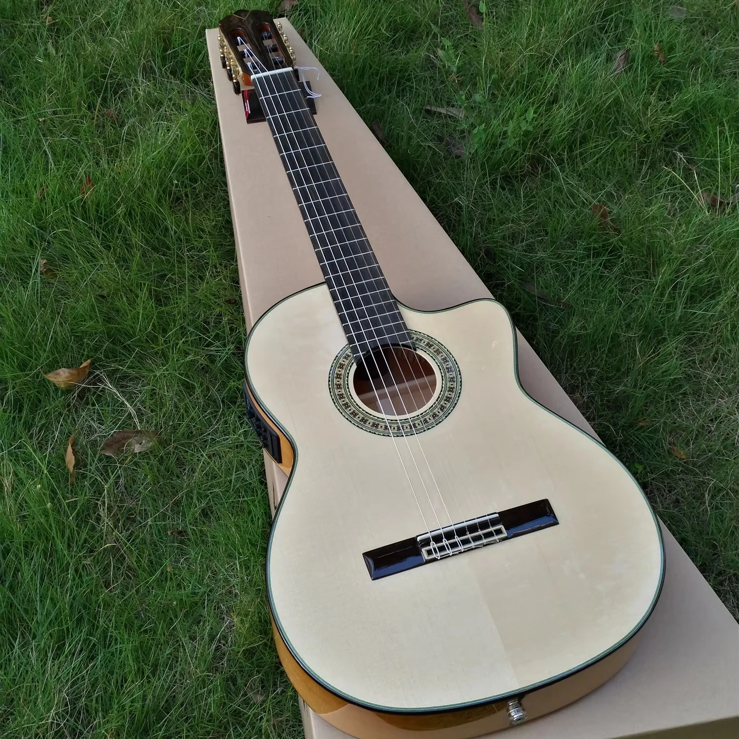 K-600C high quality all solid Spanish Spruce Cypress Flamenco Classical Guitar with Fishman PSY301