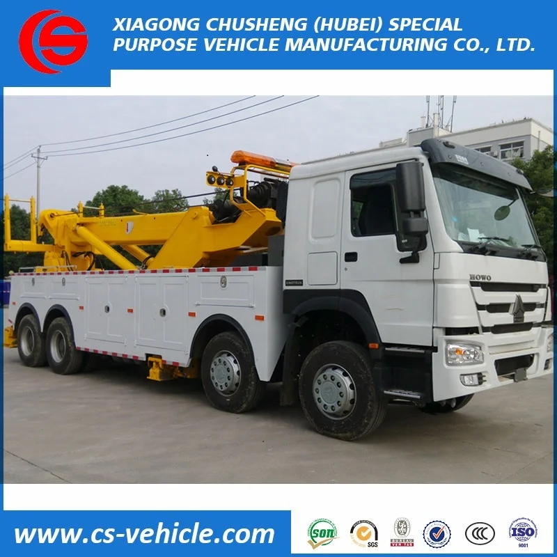 HOWO 360 degree rotation Crane 30tons Lifting 12 wheel heavy duty wrecker tow truck for sale