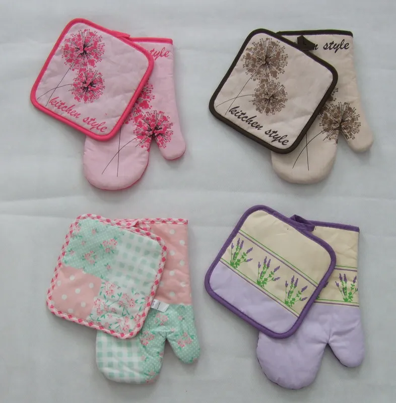 Heat resistant oven mitten custom LOGO printed kitchen BBQ oven glove pot holder set cotton new trend design