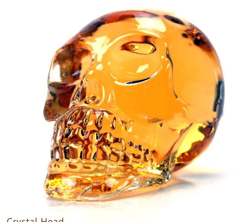 Wholesale Glass Whiskey Decanter 740ML Hot Sell Skull Shape Decanter Set Glass Decanter Whiskey