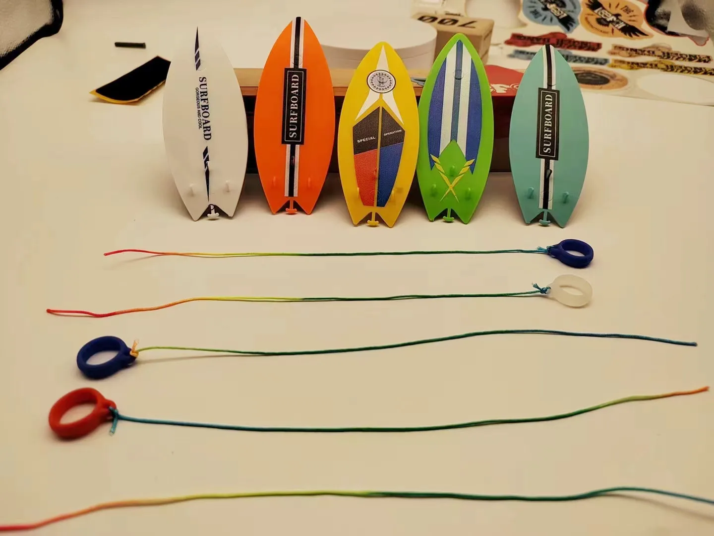 New design finger surfboard mini plastic toys fingerboard