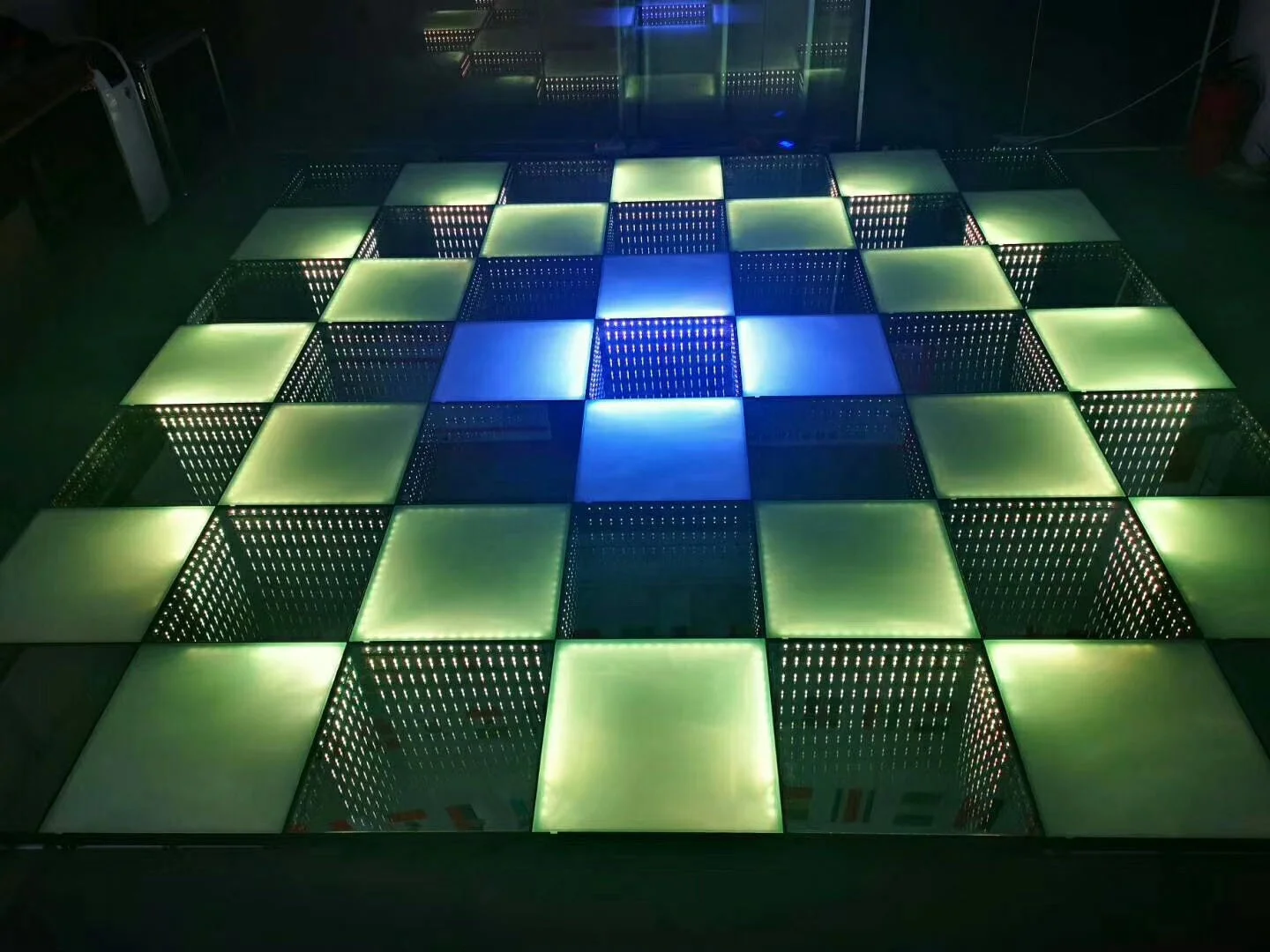 2024 entertainment  Custom Wireless DJ Disco Portable 3D mirror LED Dan Floor for event