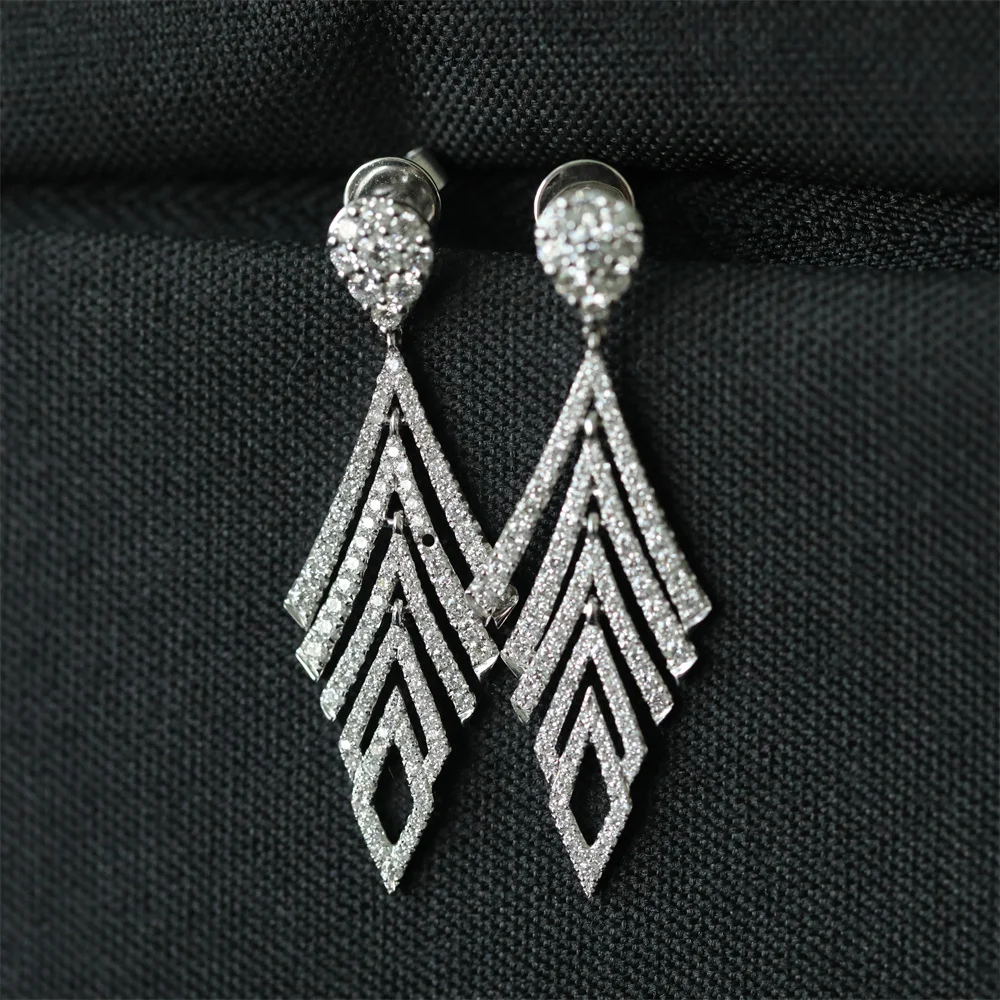 Серьги из чистого золота с бриллиантами