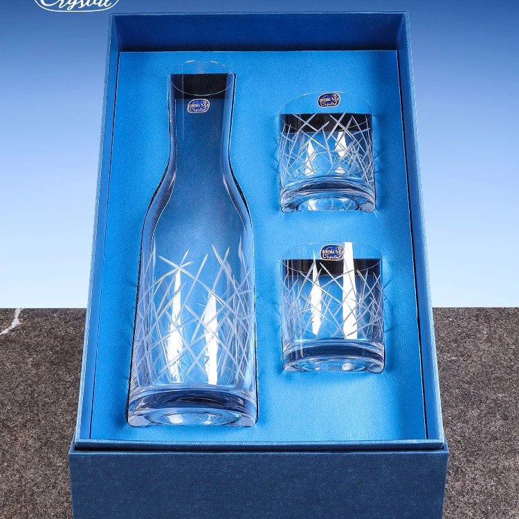 Modern fashional crystal glass decanter with two whiskey tumblers gift set hand cutting decoration wine glasses