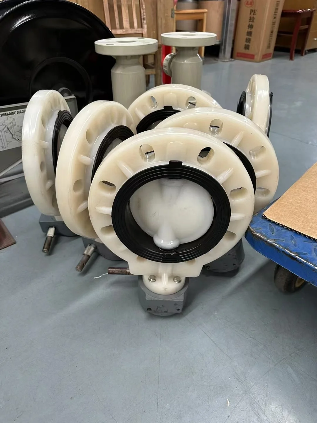 Hot sale PP-H/PVDF/CPVC PN16/PN10 Full Plastic Handle Clamp Center Line Butterfly Valve for Chemical Industry water treatment