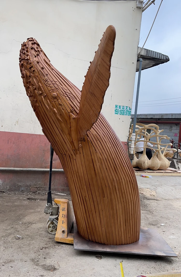 High Quality Outdoor Park Decor Wooden large 2.5 meters Modern Whale Animal Statue Sculpture