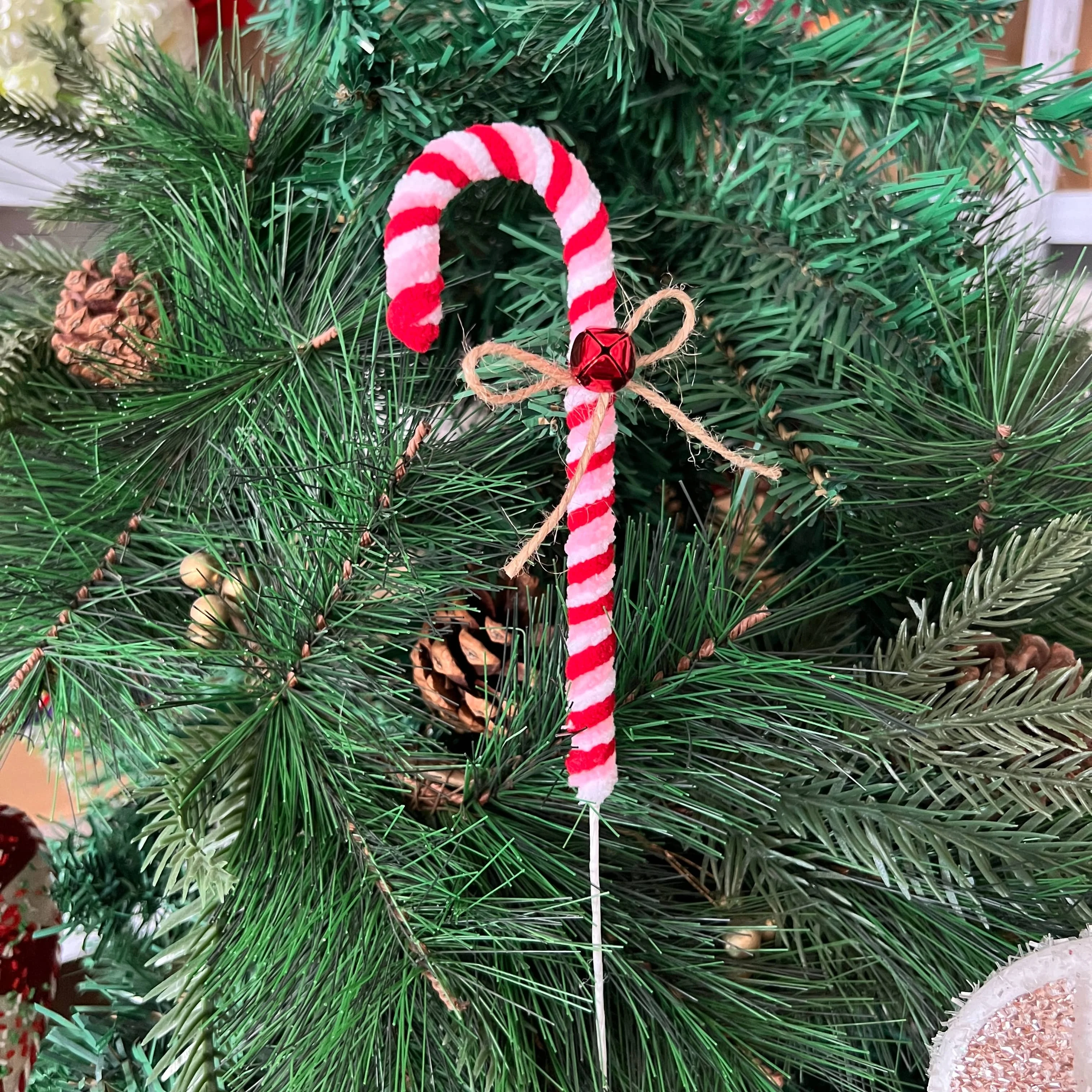 2024 Santa Gift Candy Cane Ornaments Christmas Tree Decorations Hanging Pendant Xmas Decor Bauble for Kids Outdoor Usage