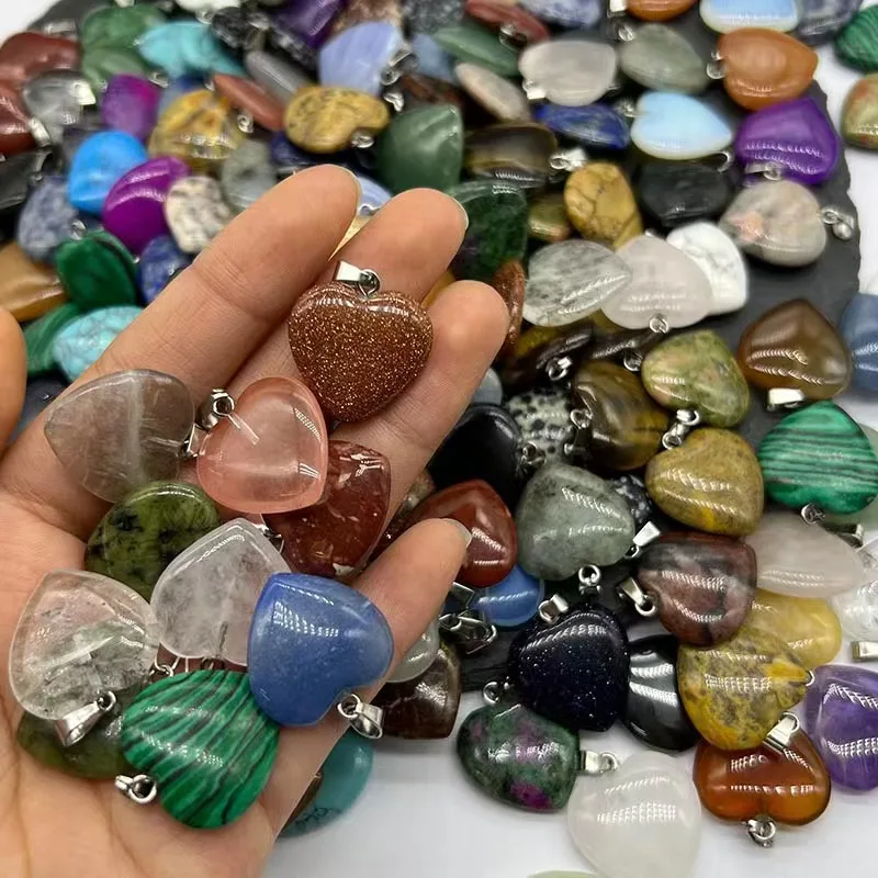 wholesale crystal stone heart pendant jewelry natural quartz gemstone crystal heart pendant necklace