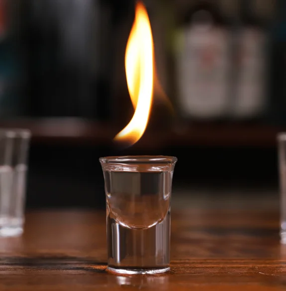 Custom logo High Quality Glass Shot Glasses 50 Ml/1.5 oz Bullet Shot Glass