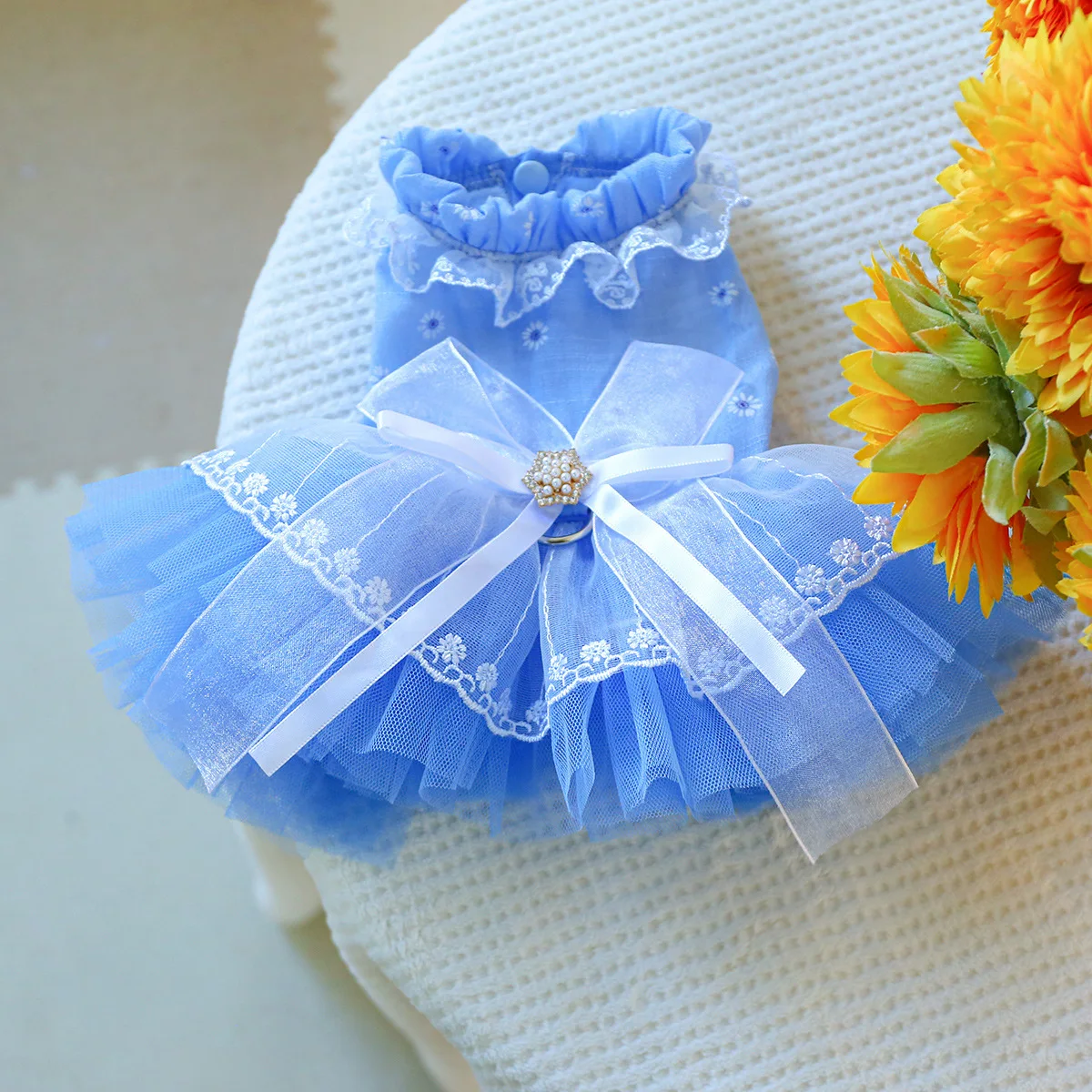 Dog Clothes Wholesale Spring Summer New Cute Tulle Skirt Qipao Princess White Peach Tulle Dress