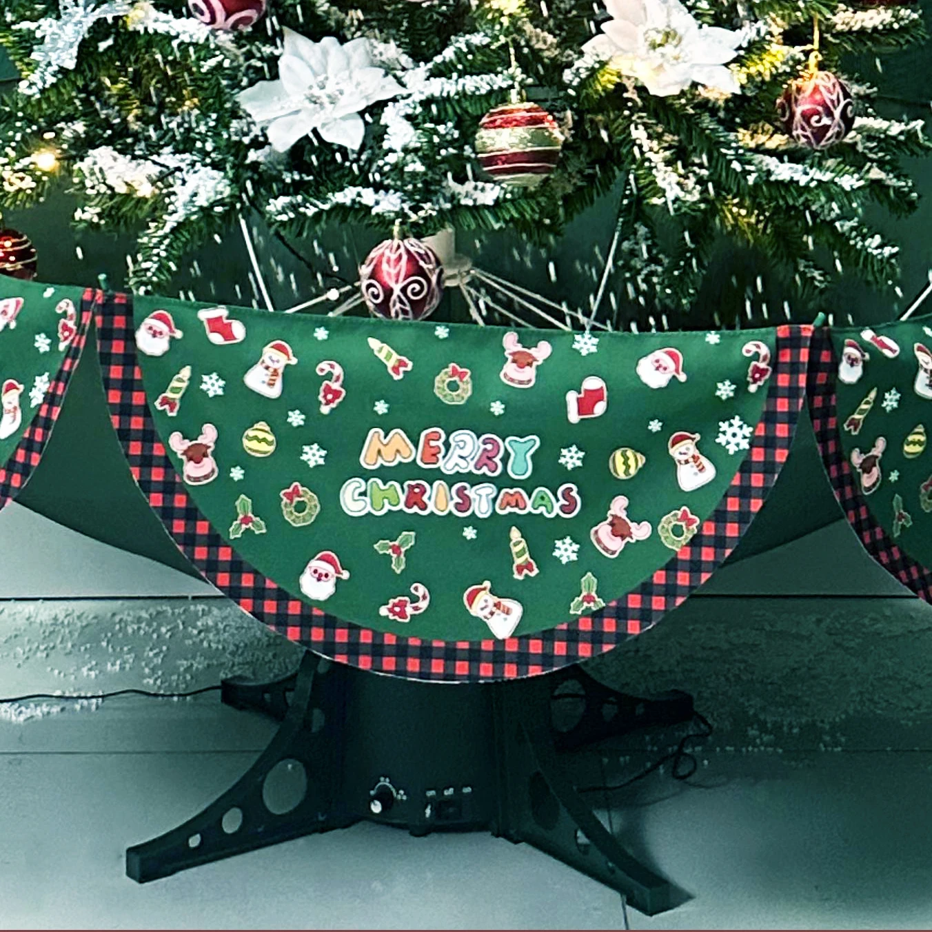 Snowing Christmas Deer Head Hugger Christmas Tree for Xmas Holiday Winter Party Supplies