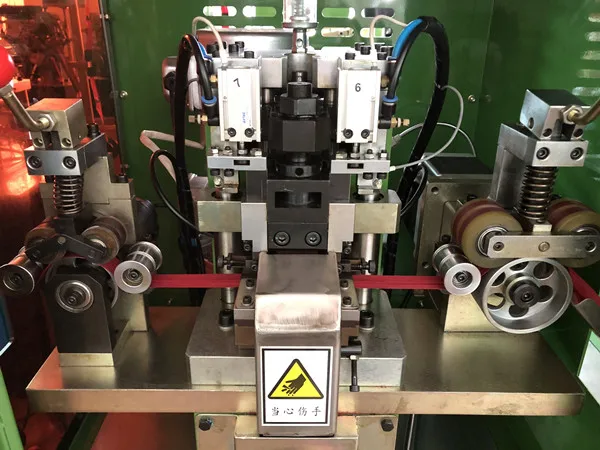 Manufacturer Zhenyu CNC Invisible Gapping, Stripping And Bottom Stop Machine