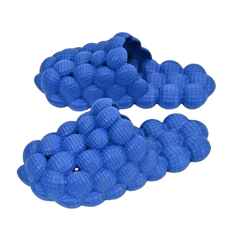 Шлепанцы Nicecin с подвесками для мужчин и женщин пляжные сандалии пузырями шлепанцы дома улицы на платформе тапочки мячиками