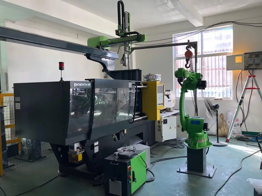 
automatic plastic injection 