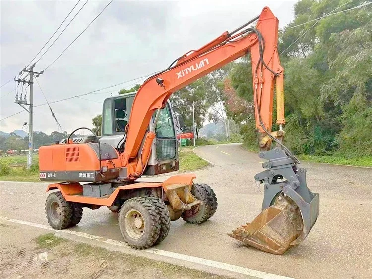 Wheel cheap track used excavator Xinyuan 65  hydraulic crawler excavator Chinese  brand earth moving fuel efficient tire