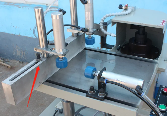 Single Axis PVC Aluminum Profile Mullion End Surface Milling Machine for Aluminum UPVC Doors and Windows Making