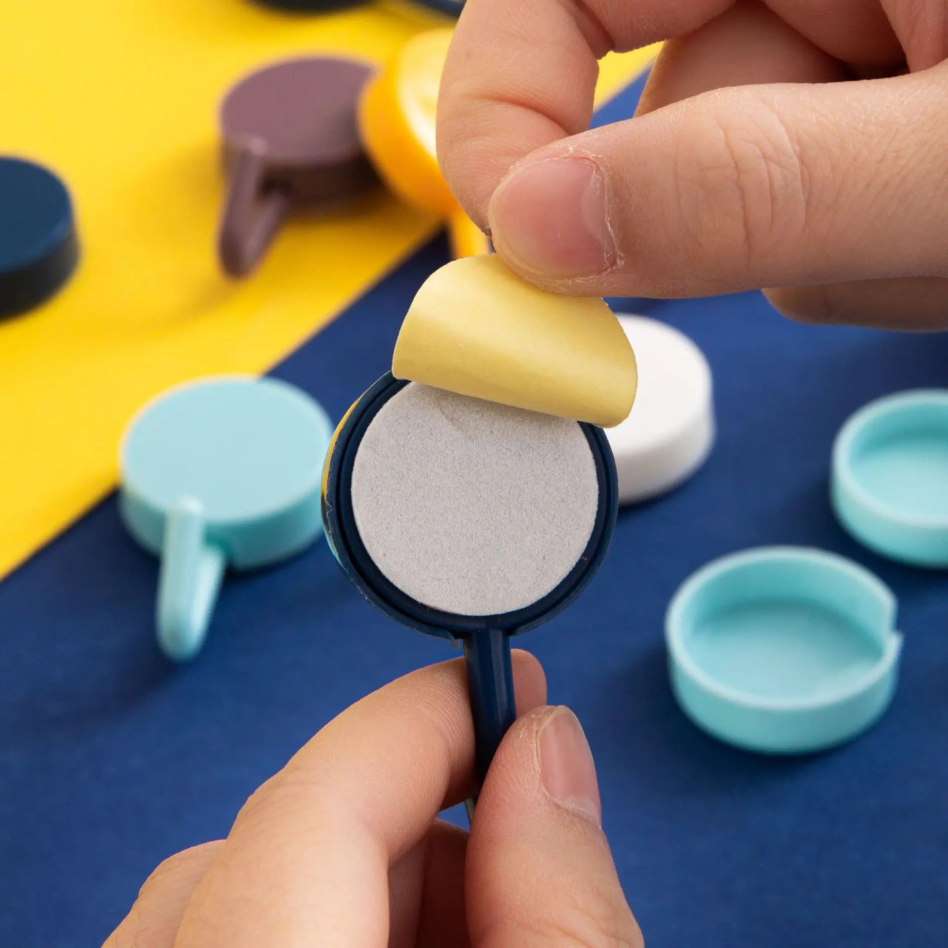 Wall Hooks Adhesive Modern Plastic PVC Strong Wall Adhesive Hooks Kitchen Bathroom Bedroom Wall Hooks