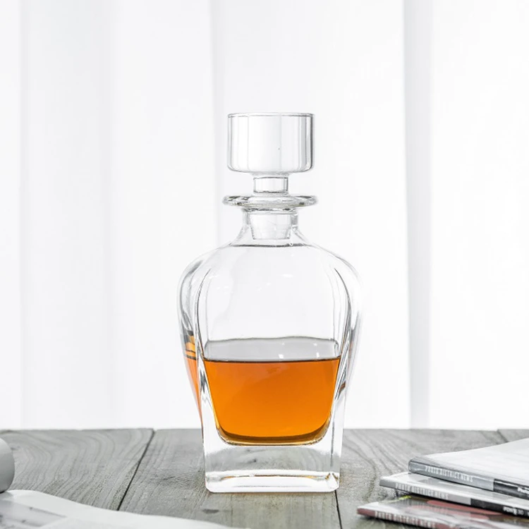 Wholesale Glass 700 ml Decanter Bottle Glass