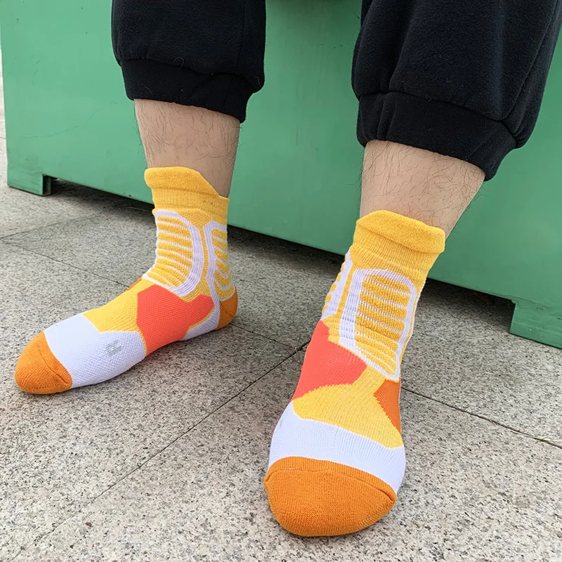 No MOQ Free design OEM personalized fashion crew bamboo cotton dress sock men custom logo socks