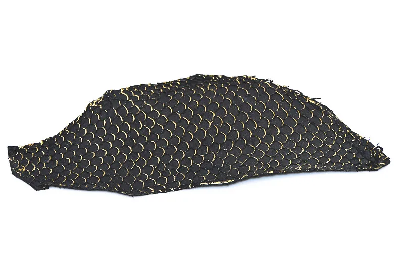 Черная Тилапия рыбья кожа с серебряной отделкой сбоку