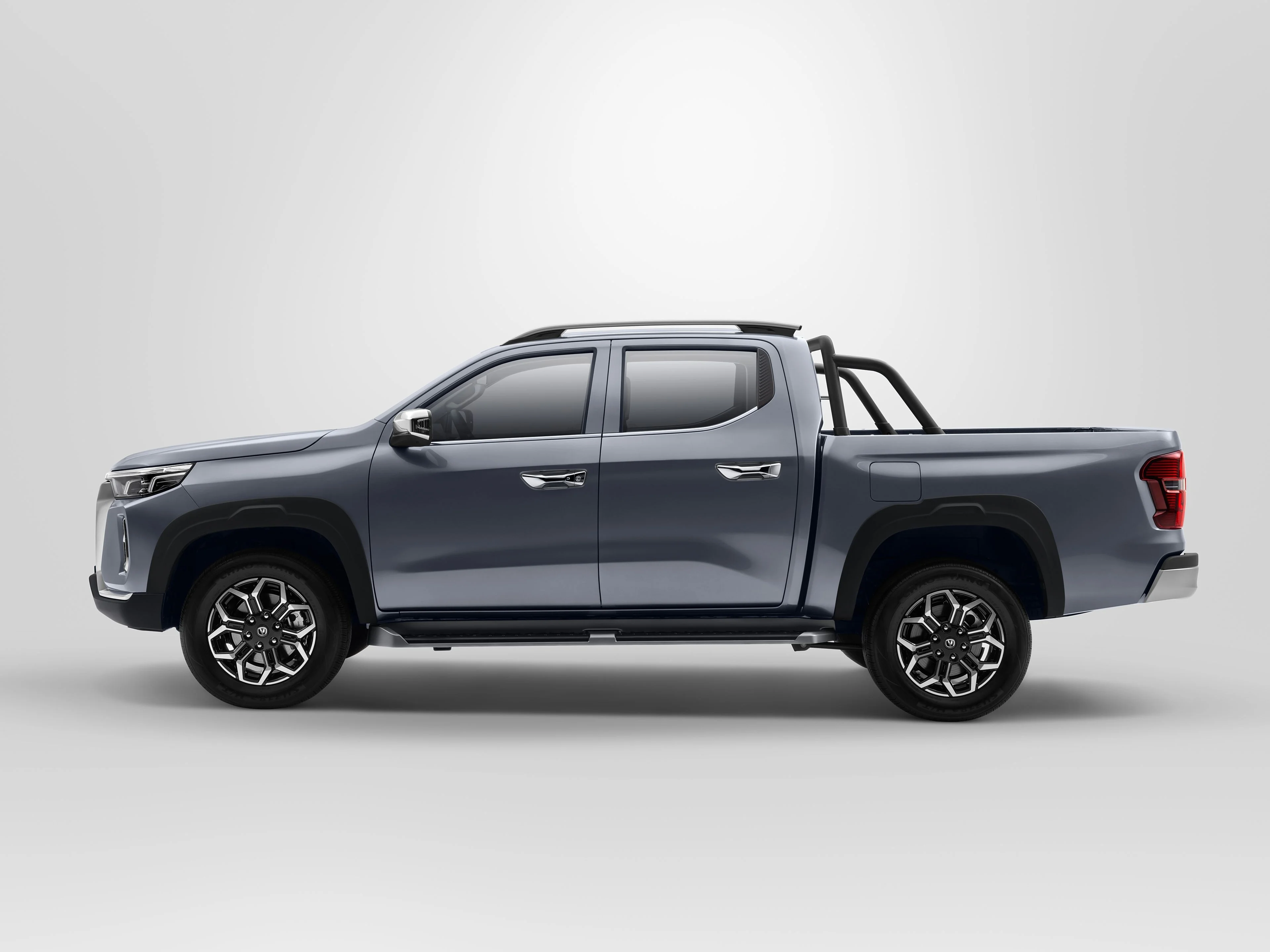 2023 Changan Explorer Pickup Trucks Diesel 2.0T New Cars 163Ps Manual Front RWD High Performance China Car for Sale