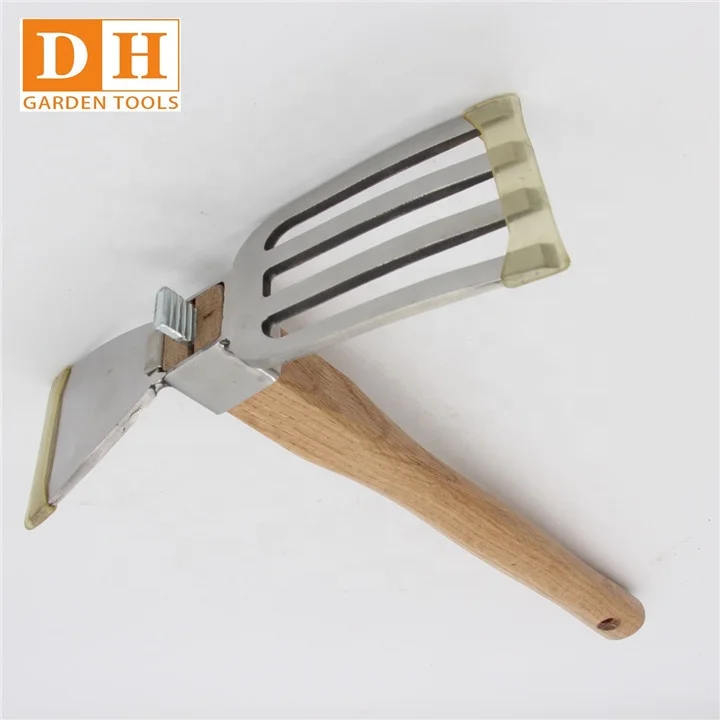 
China made hot selling European stainless steel gardening small harrow and hoe with wooden handle Rake hoe 