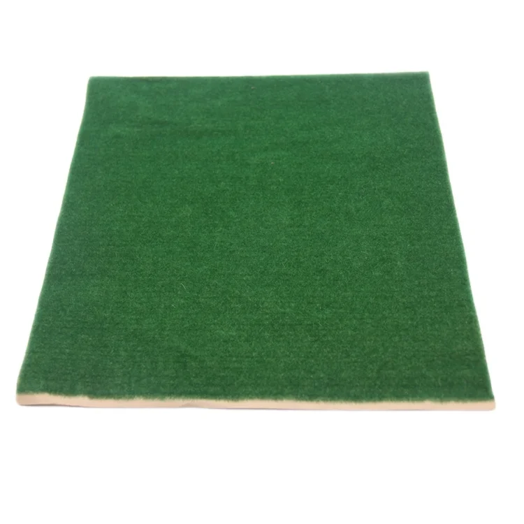Свежая плоская зеленая задняя клейкая Флокированная наружная искусственная трава для посадки