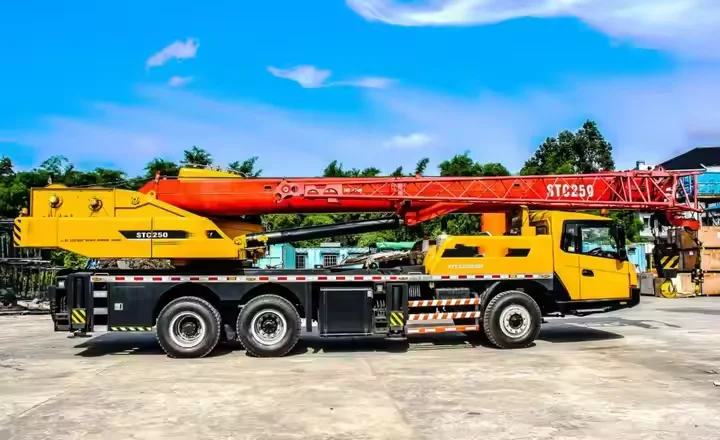 New Truck Crane STC500BEV 50 Ton Lift Weight Lifting Equipment Wheels Mobile Stc250c5 in Shanghai