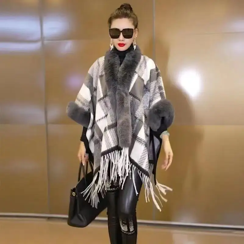 Fashion Trends Faux Fur Coat Cape Hooded Tassels Wool Blends Cardigan Cloak Women Fall Winter Overcoat Poncho Wraps