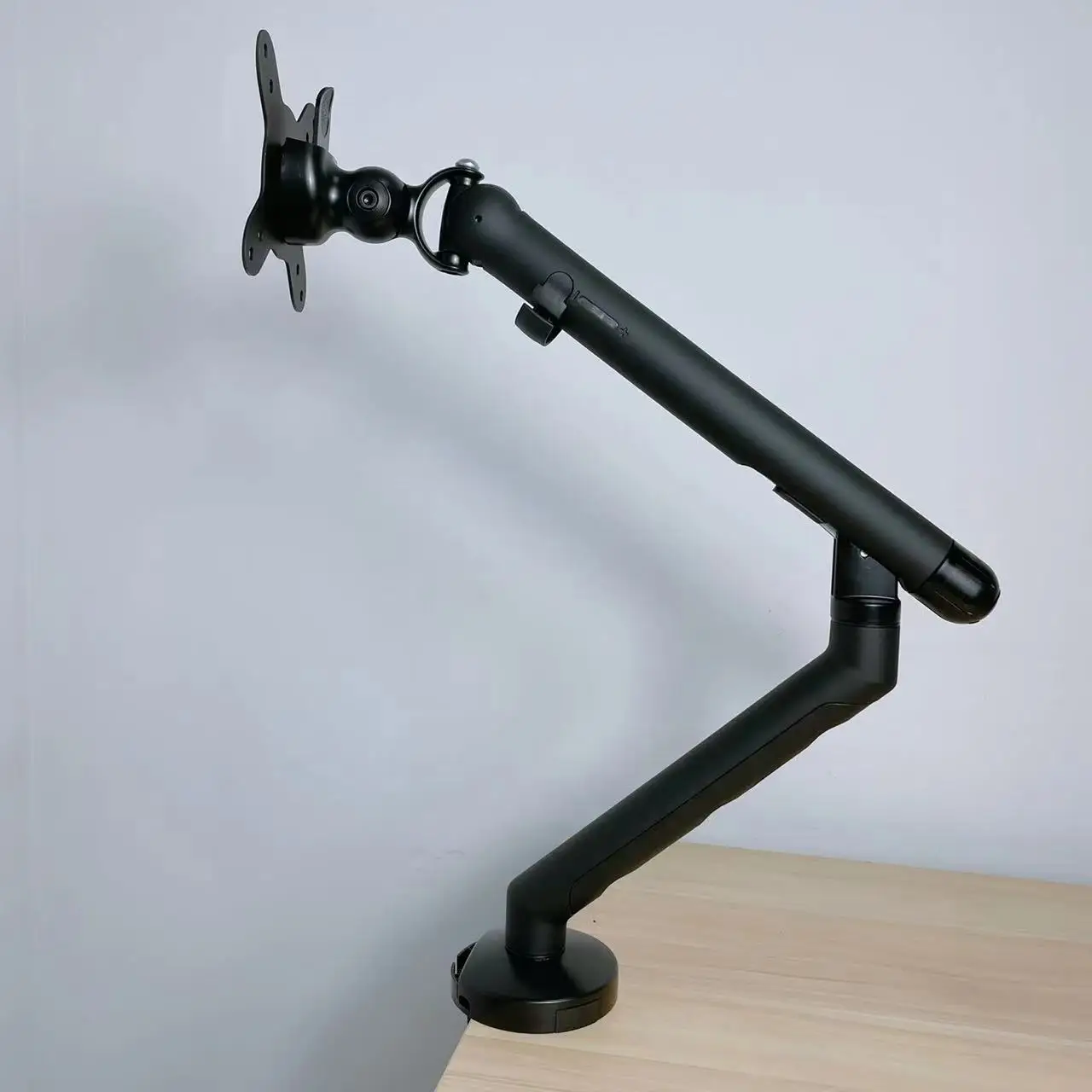 Single Monitor Stand Desk Mount Spring Adjustable VESA Aluminum Monitor Arm