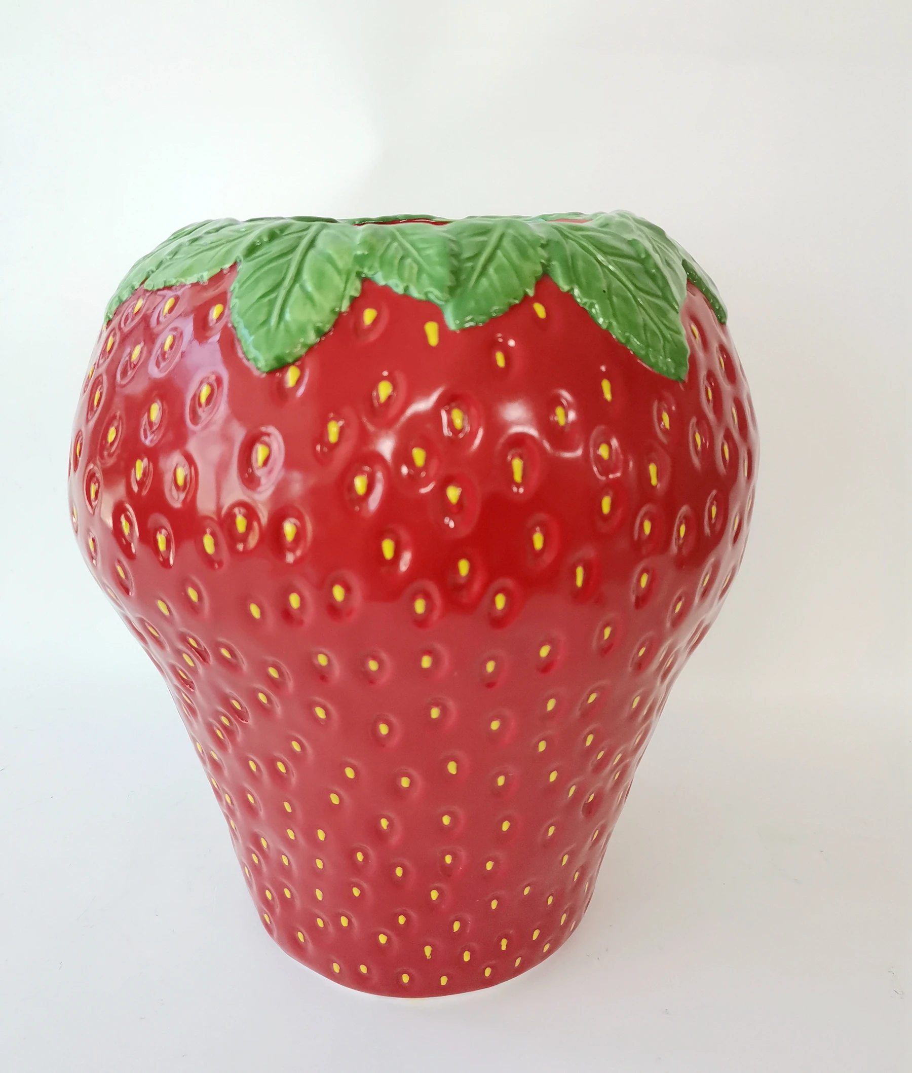 Modern Strawberry shape ceramic flower vase for home decor indoor fruit shape plant pots lager flower vase