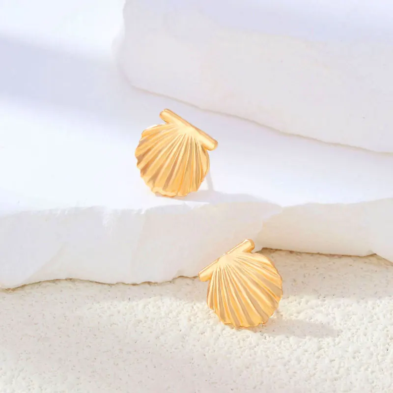 CDD French Vintage Metal Shell Shape Texture Geometric Stud Earrings for Women Girls Party Travel Ear Decoration