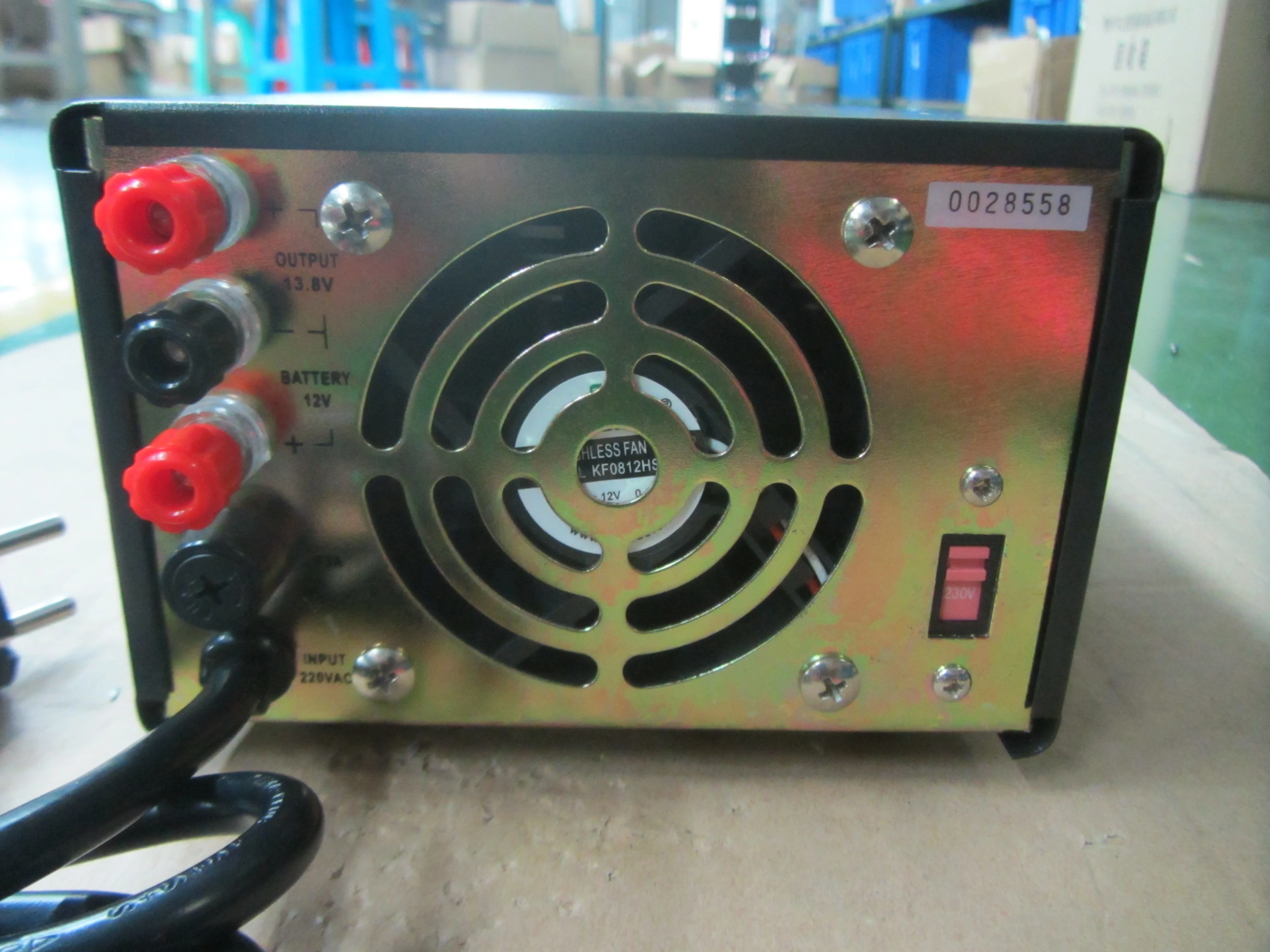  Линейный или импульсного источника питания HPS-1310GB1