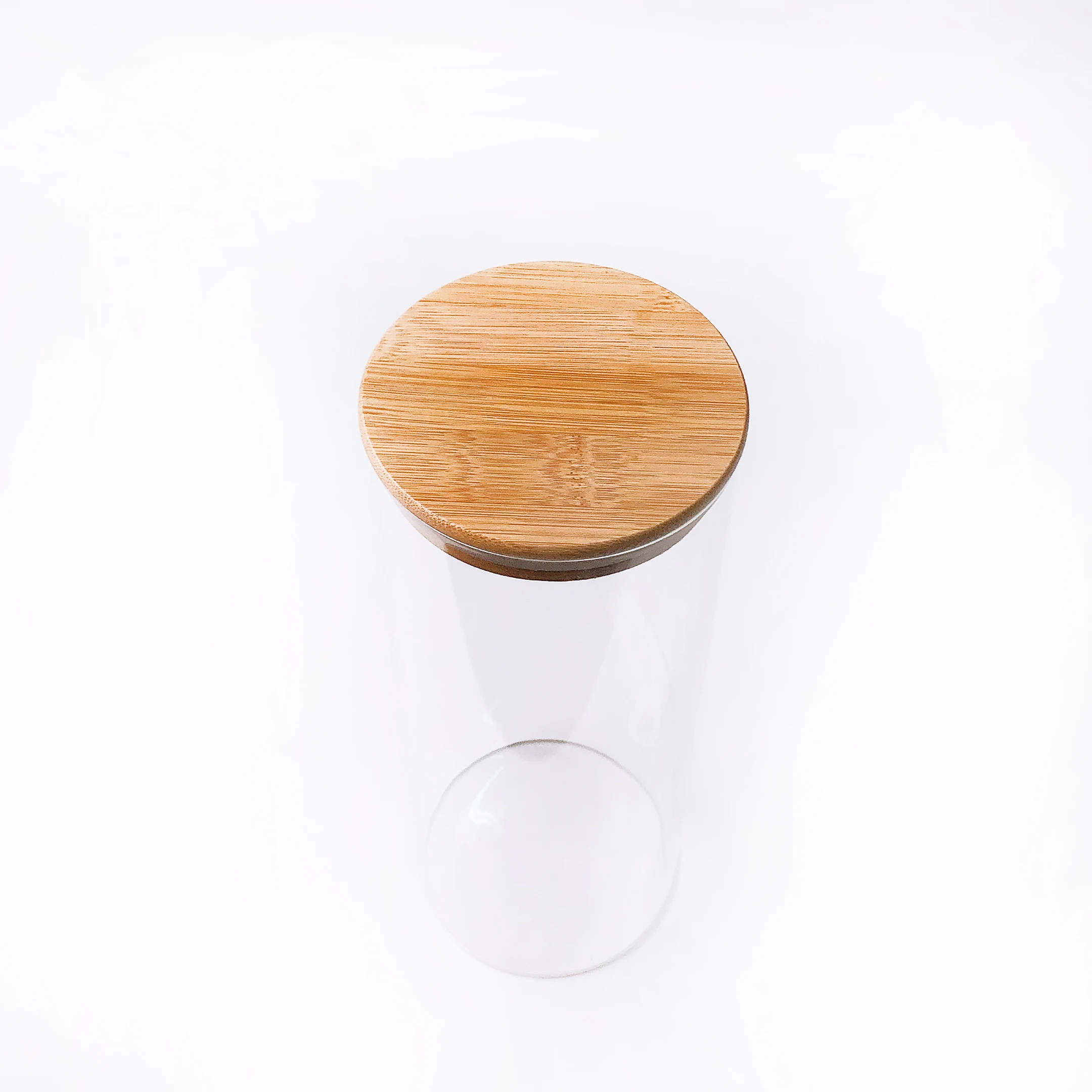 
Fast delivery different size high borosilicate storage bottles candle glass jar with bamboo lid  (1600131319480)